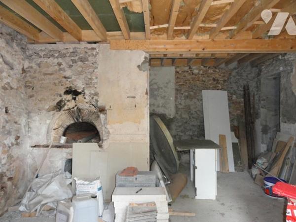 CHEZY SUR MARNE - Maison de type 5 d'environ 95 m², avec garage non attenant et terrain
