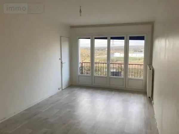 Location - Appartement Moulineaux 76530 3 pièces 66 m 2