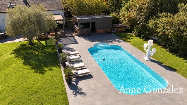 ORLEANS-SAINT JEAN LE BLANC, Rare propriété du XVIIIème revisitée par un architecte, parc paysager, piscine , élégance et prestations haut de gamme