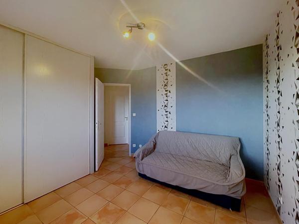 Maison familiale avec piscine et vue dégagée à 15 minutes de Montauban