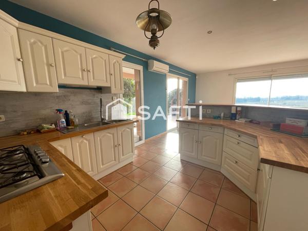 Maison familiale avec piscine et vue dégagée à 15 minutes de Montauban