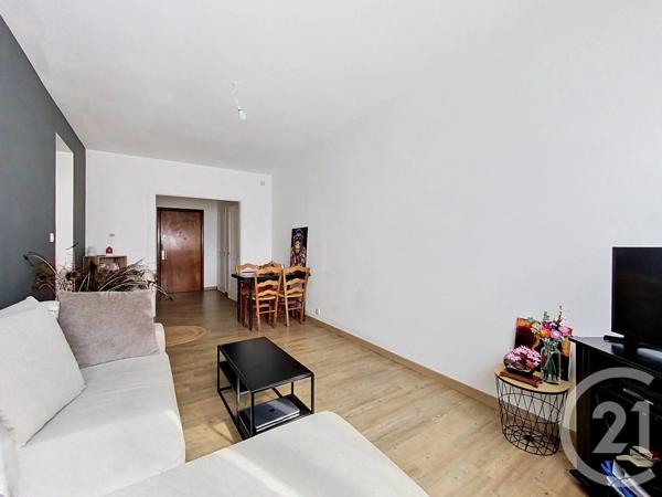 Appartement à vendre  2 pièces - 45,75 m 2   CHOLET  - 49