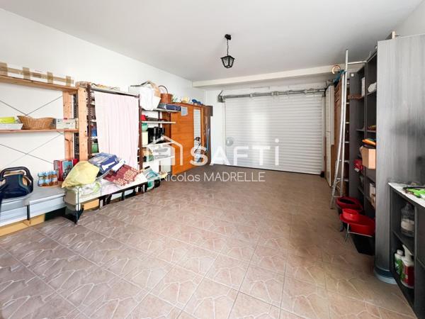 Maison 100 m2, 3 chambres à Sainte-Eulalie