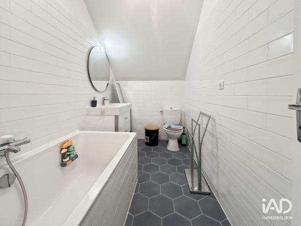 Maison à vendre 7 pièces 149 m² Courlon-sur-Yonne