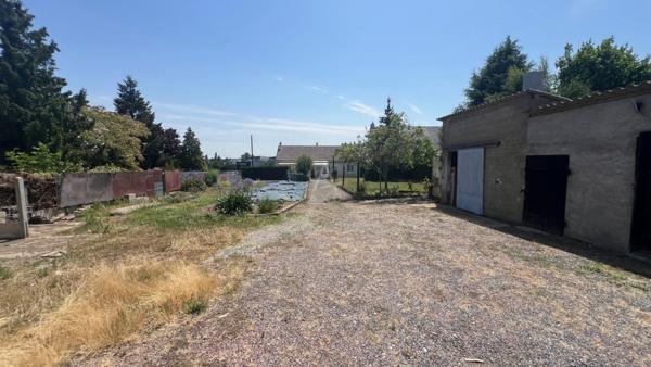 Terrain à bâtir en second rideau d'environ 800m²