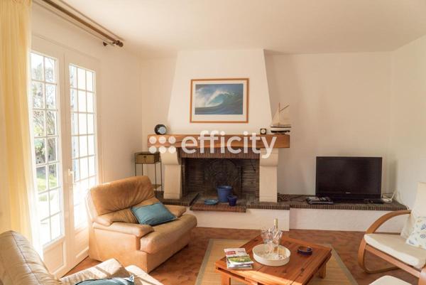 Maison
         3 pièces
        - 94 m² 399 000 € *