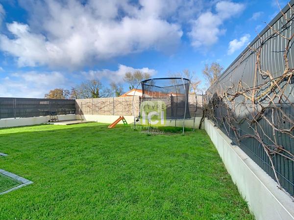 Maison Cholet 6 pièce(s) 140 m2 PLAIN-PIED