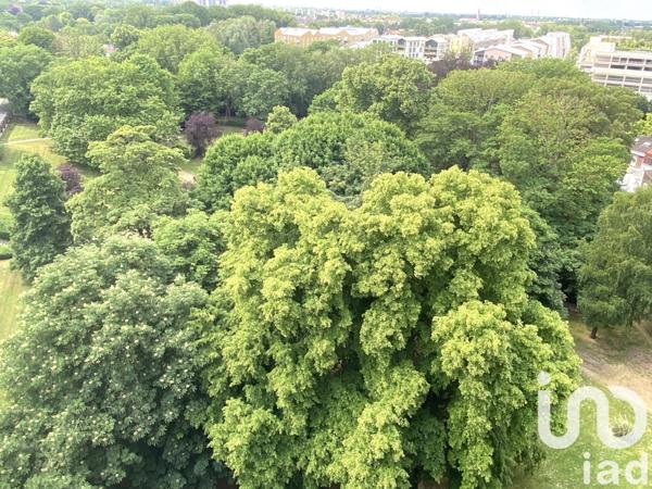 Appartement 4 pièces de 118 m² à Croix (59170)