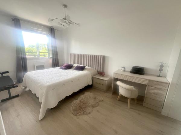 Maison récente 2022 avec garage, cadre verdoyant au calme sur les Coteaux d'Argenteuil