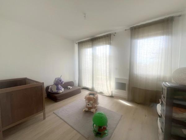 Maison récente 2022 avec garage, cadre verdoyant au calme sur les Coteaux d'Argenteuil