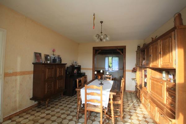 Maison de plain-pied, 4 chambres, sur une parcelle de 1600 m².