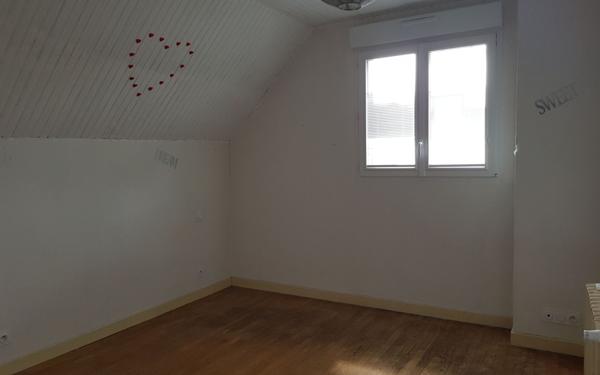 Maison à vendre    5 pièces •  Ploumagoar