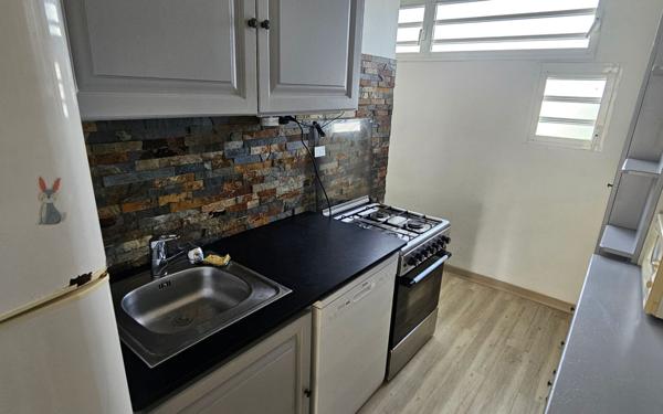 Appartement à vendre    4 pièces • 83,63 m2 Les Abymes