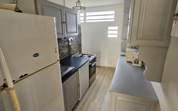 Appartement à vendre    4 pièces • 83,63 m2 Les Abymes