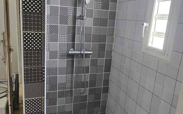 Appartement à vendre    4 pièces • 83,63 m2 Les Abymes