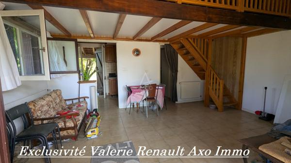 Maison T3 avec grand terrain arboré et grand plan deau