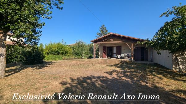 Maison T3 avec grand terrain arboré et grand plan deau