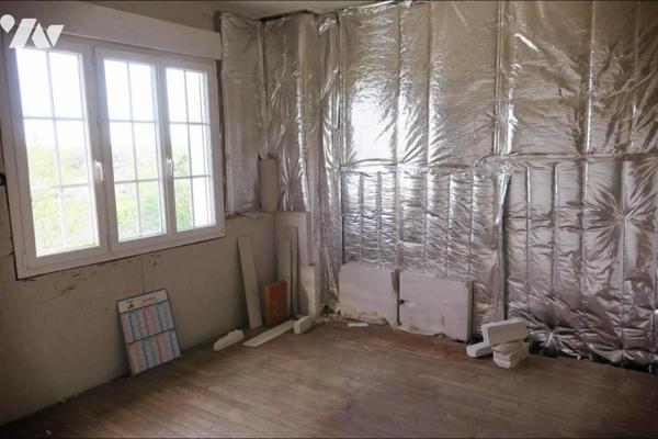 Maison T4 - Sous-sol - Garage - Jardin - Terrain divisible. 2 043 m² cadastré.