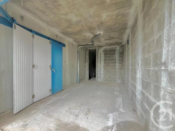Parking à vendre  12,50 m 2   ST HILAIRE DE RIEZ  - 85