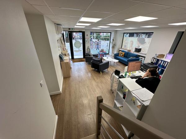 Local commercial Bail à céder LYON 6EME ARRONDISSEMENT (69), local commercial de 136m2 sur 2 niveaux, emplacement N°1 secteur Lafayette part dieu