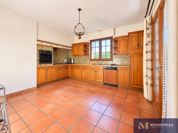 MAISON INDIVIDUELLE SUR SOUS-SOL AVEC JARDIN ET GARAGE