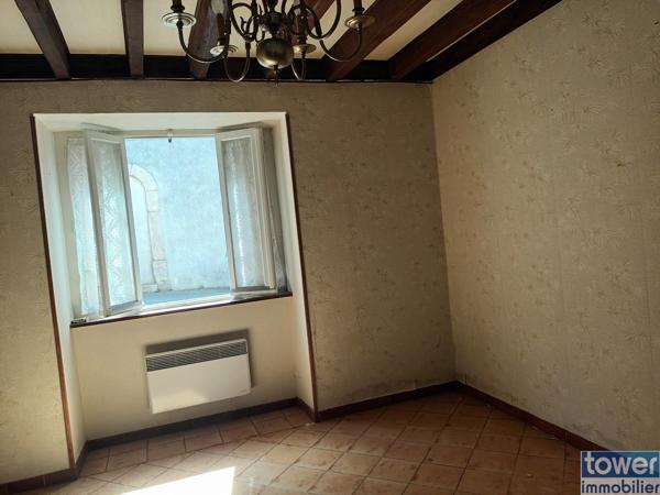 Maison de village
                                                                                                                                                                                                                                                                                                                        5 pièce(s)                                                                                                                                                                                                          3 chambre(s)                                                                                                                                                                                                          97  m²