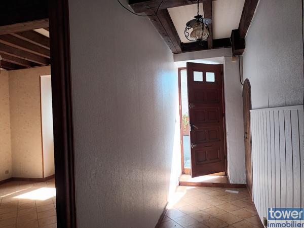 Maison de village
                                                                                                                                                                                                                                                                                                                        5 pièce(s)                                                                                                                                                                                                          3 chambre(s)                                                                                                                                                                                                          97  m²
