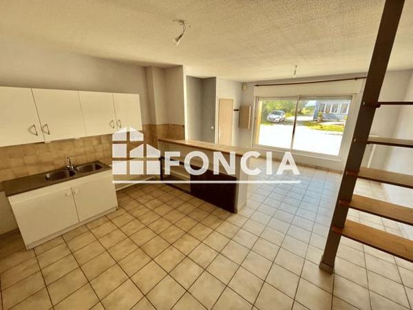 Location Appartement 3 pièces 56.7 m² - 130 ROUTE DE CREMOLIERE Etables 07300