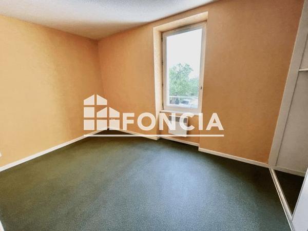 Location Appartement 3 pièces 56.7 m² - 130 ROUTE DE CREMOLIERE Etables 07300