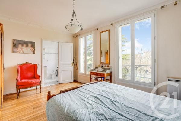 Appartement T5 à vendre  4 pièces - 85,56 m2 PARIS - 75015