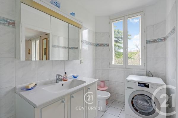 Appartement T5 à vendre  4 pièces - 85,56 m2 PARIS - 75015