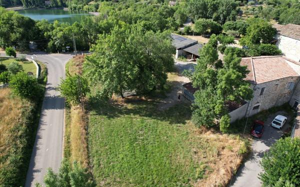 Maison à vendre    1 pièce •  Berrias-et-Casteljau