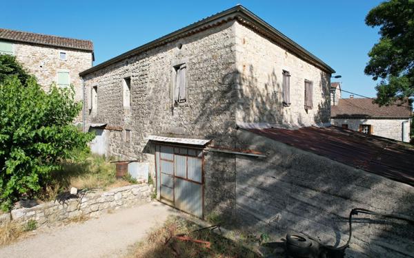 Maison à vendre    1 pièce •  Berrias-et-Casteljau
