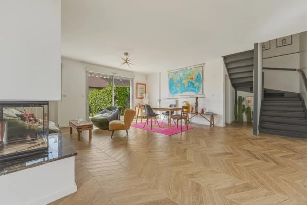 Maison à vendre 6 pièces PREVESSIN MOENS (01)