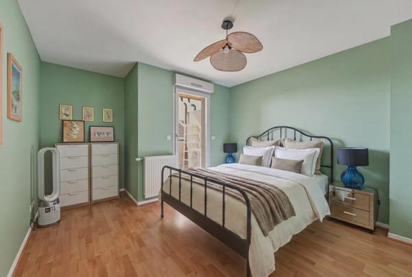 Maison à vendre 6 pièces PREVESSIN MOENS (01)