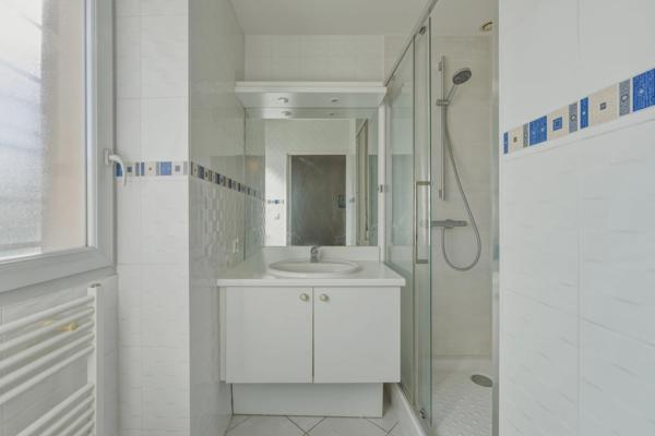 Maison à vendre 6 pièces PREVESSIN MOENS (01)