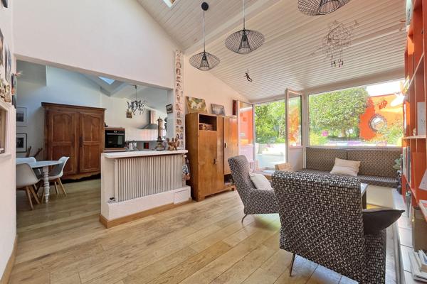 Maison Familiale - 3 chambres + bureau - Jardin & vaste dépandance - Quartier La Perverie