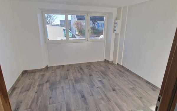 Appartement à louer    2 pièces •  Plouisy