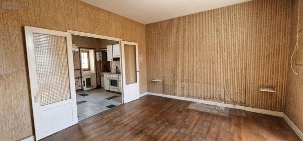Maison de ville à vendre à Thouars dans les Deux-Sèvres (79100), ref : 79079-37