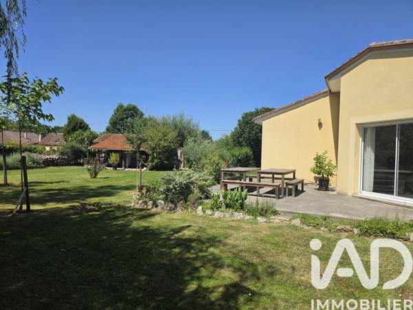 Maison à vendre 5 pièces 135 m² Saint-Pierre-d'Eyraud
