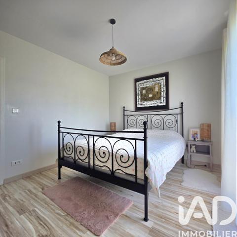 Maison à vendre 5 pièces 135 m² Saint-Pierre-d'Eyraud