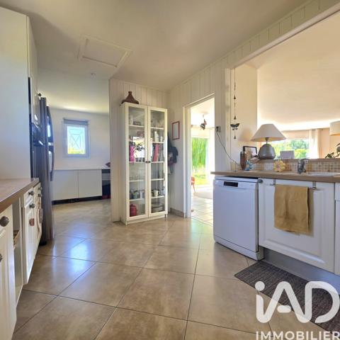 Maison à vendre 5 pièces 135 m² Saint-Pierre-d'Eyraud