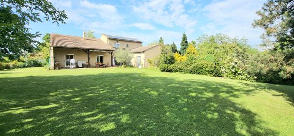 Margès (26260) À vendre – Spacieuse maison 9 pièces de 185 m² avec sous-sol complet et terrain de 4 000 m²