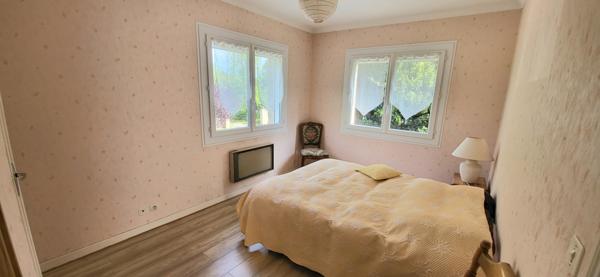 Margès (26260) À vendre – Spacieuse maison 9 pièces de 185 m² avec sous-sol complet et terrain de 4 000 m²