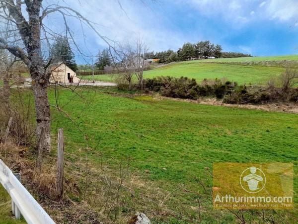 Vente                                                      Terrain
                        
                                         1720 m2                     à Les Laubies