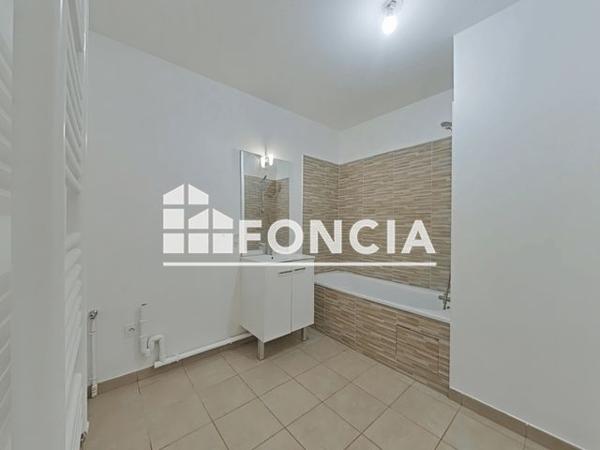 Location Appartement 3 pièces 60.47 m² - 12-14-16 RUE GRAFFAN Livry Gargan 93190