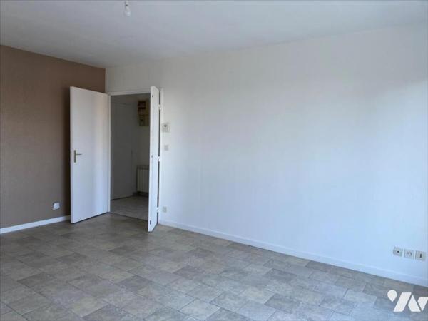 Appartement de Type 2 au 3ème étage avec ascenseur et terrasse