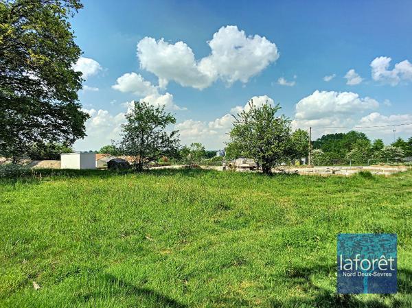 Achat terrain près de MONCOUTANT - 12035 m² - 150 000 €