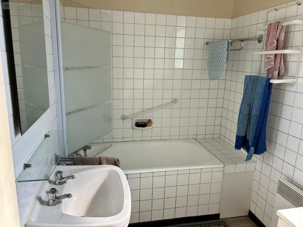Achat - Maison La Barre-de-Monts 85550 4 pièces 74 m 2 670 m 2