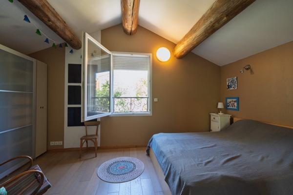 Maison atypique familiale 3 chambres à Sète avec buanderie et débarras
